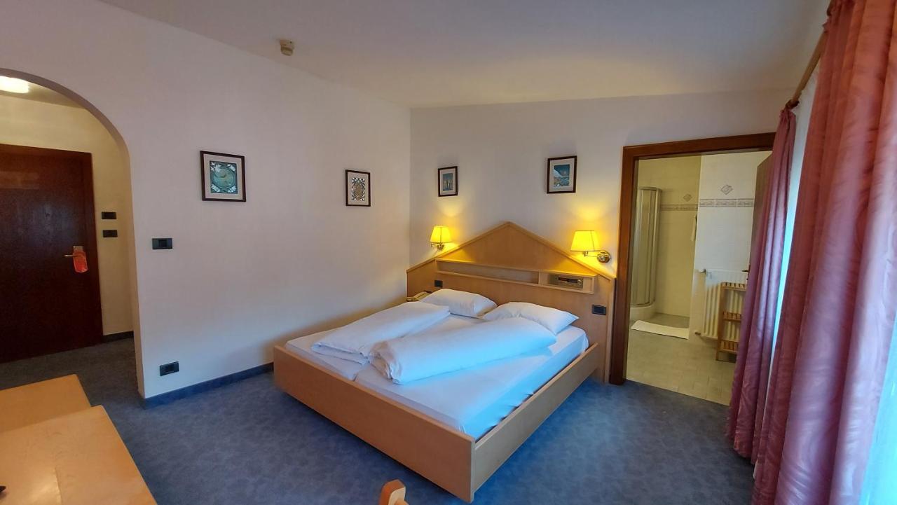 Hotel Schwarzbachhof Lutago Pokoj fotografie